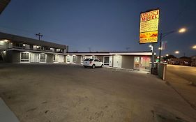 Rainbow Motel